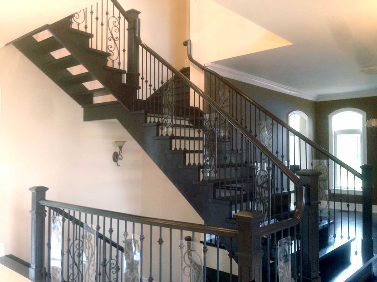 Solid Wood Staircase with Iron spindles